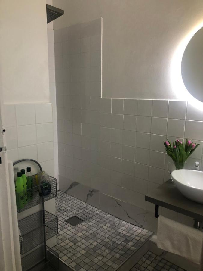 Апартаменты Super Location 1min From Metro 10min From Camden Лондон